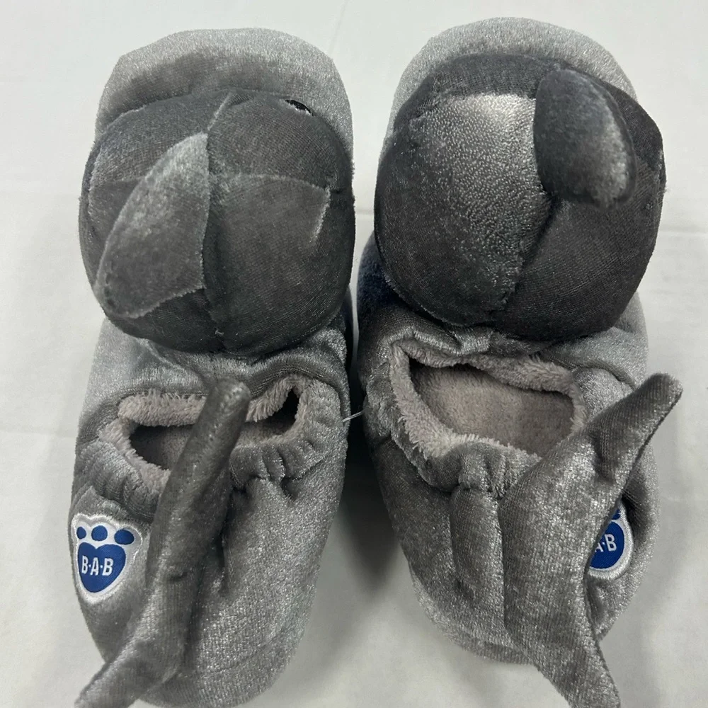 NWOT! Build-A-Bear Gray Shark Plush Slippers Unisex. Size 10-11